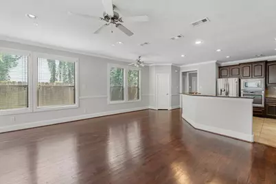 247 W 25th Street, Houston, TX 77008 - Photo 17