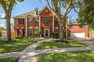 1802 Cloud Croft Dr, Friendswood, TX 77546 - Photo 1