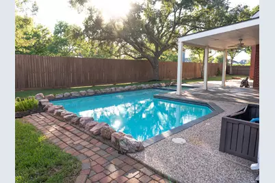 1802 Cloud Croft Drive, Friendswood, TX 77546 - Photo 7