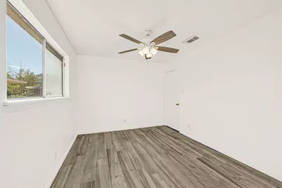 1611 Droxford Drive, Houston, TX 77008 - Photo 29
