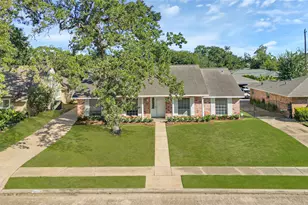1611 Droxford Dr, Houston, TX 77008 - Photo 41