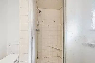 1611 Droxford Drive, Houston, TX 77008 - Photo 25