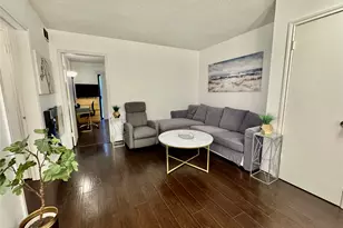 2601 Bellefontaine St, Houston, TX 77025 - Photo 3