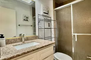 2601 Bellefontaine St, Houston, TX 77025 - Photo 15