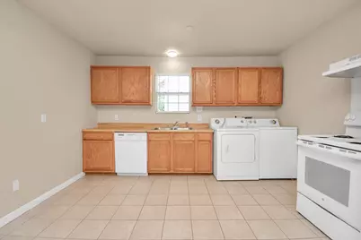 500 W Pitts Avenue #302, Pasadena, TX 77506 - Photo 11