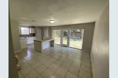 4014 Ripplebrook Drive, Houston, TX 77045 - Photo 5