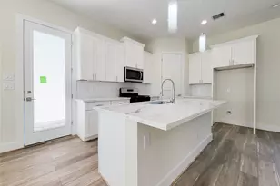 5931 Beall St, Houston, TX 77091 - Photo 9