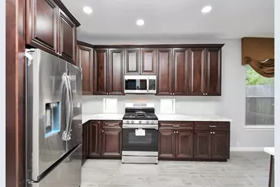 19907 Glen Lake Drive, Spring, TX 77388 - Photo 13