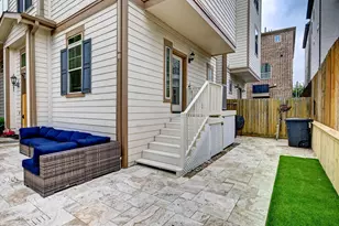 1621 W 23rd St, Houston, TX 77008 - Photo 5