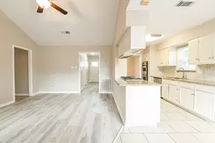 12939 Westmere Dr, Houston, TX 77077 - Photo 11