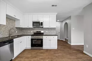 8611 Valley Rock Dr, Houston, TX 77078 - Photo 15