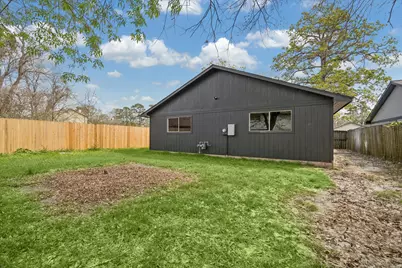 8611 Valley Rock Drive, Houston, TX 77078 - Photo 29