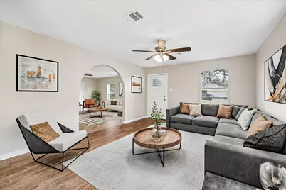 8611 Valley Rock Drive, Houston, TX 77078 - Photo 3