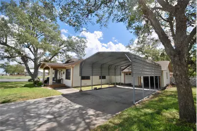 302 S Main Street, Schulenburg, TX 78956 - Photo 33