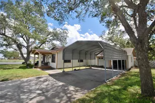 302 S Main St, Schulenburg, TX 78956 - Photo 33