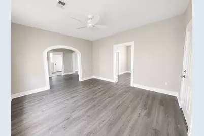 2406 35th Street, Galveston, TX 77550 - Photo 5
