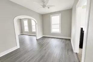 2406 35th St, Galveston, TX 77550 - Photo 7