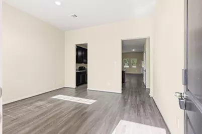 6131 Carpenters Cove Lane, Houston, TX 77049 - Photo 3