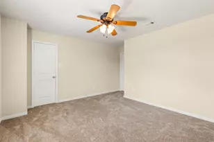 6131 Carpenters Cove Ln, Houston, TX 77049 - Photo 27
