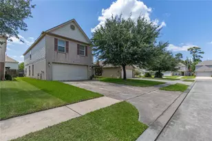 11027 Bauer Elm St St, Houston, TX 77044 - Photo 3