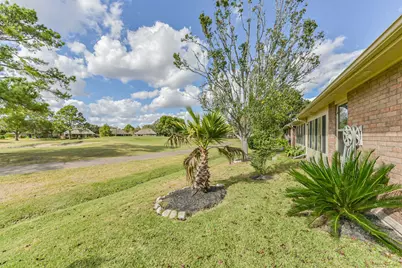 3810 E Peach Hollow Circle, Pearland, TX 77584 - Photo 35