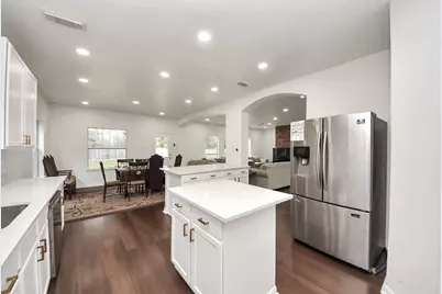 915 Hinsdale, Magnolia, TX 77354 - Photo 15