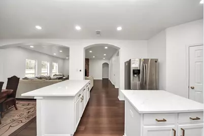 915 Hinsdale, Magnolia, TX 77354 - Photo 15