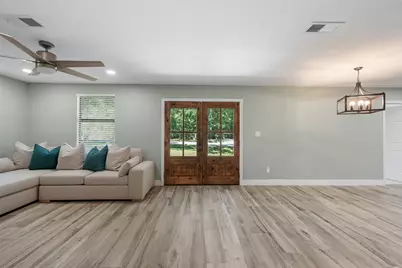4884 Holly Lane W, Montgomery, TX 77316 - Photo 5