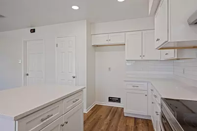 9915 Bayou Woods Drive, Baytown, TX 77521 - Photo 11