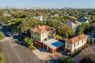 2927 Bernardo De Galvez Ave, Galveston, TX 77550 - Photo 17