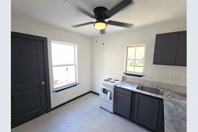 9010 Linda Vista Road #C, Houston, TX 77078 - Photo 3