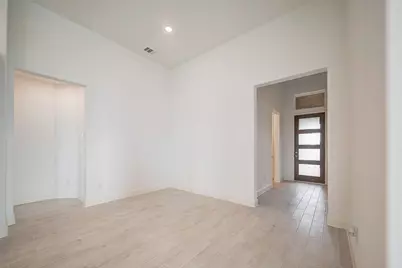 3007 Golden Isle Drive, Texas City, TX 77568 - Photo 5