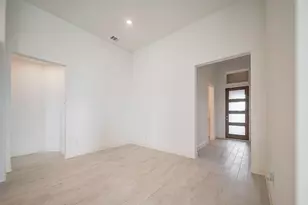 3007 Golden Isle Dr, Texas City, TX 77568 - Photo 5