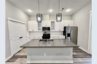 6712 Parker Oaks Lane, Houston, TX 77076 - Photo 7