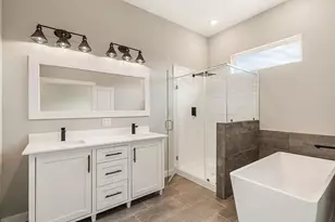 6712 Parker Oaks Ln, Houston, TX 77076 - Photo 5