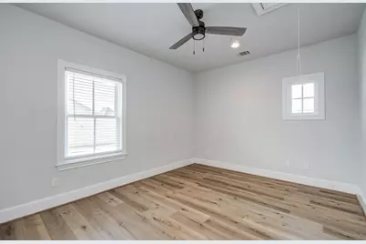 6113 Nicholas Grove Place, Houston, TX 77055 - Photo 37