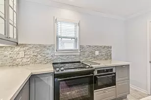 424 15th St, Galveston, TX 77550 - Photo 13