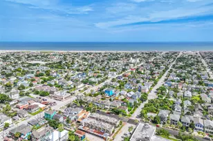 424 15th St, Galveston, TX 77550 - Photo 35