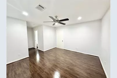 22 Champions Colony W, Houston, TX 77069 - Photo 9