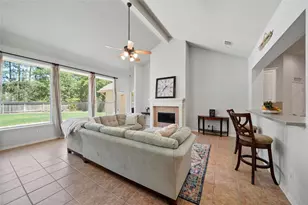 158 N Whistlers Bend Cir, The Woodlands, TX 77384 - Photo 13