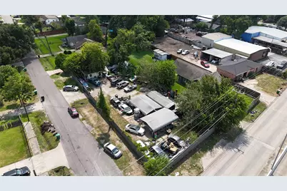 10022 E Hardy Road, Houston, TX 77093 - Photo 7