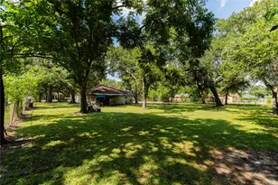 417 Hardy St, Clute, TX 77531 - Photo 23