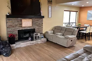 3578 Ocee St, Houston, TX 77063 - Photo 9