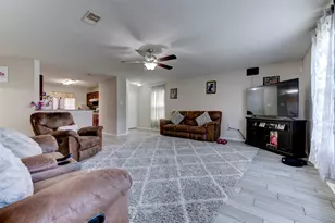11027 E Fall Fern Cir, Houston, TX 77044 - Photo 7