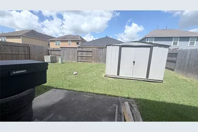 11027 E Fall Fern Circle, Houston, TX 77044 - Photo 17