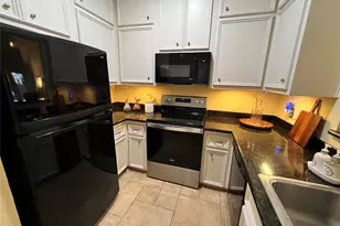 4900 Floyd St, Houston, TX 77007 - Photo 9