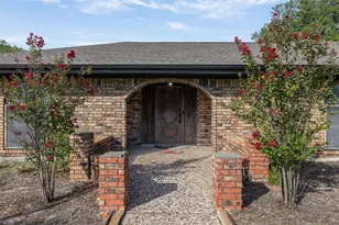 1602 Brook Hollow Dr, Bryan, TX 77802 - Photo 7