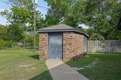 1602 Brook Hollow Drive, Bryan, TX 77802 - Photo 21
