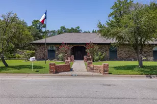 1602 Brook Hollow Dr, Bryan, TX 77802 - Photo 1