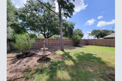 9410 Barretts Glen Court, Houston, TX 77065 - Photo 39